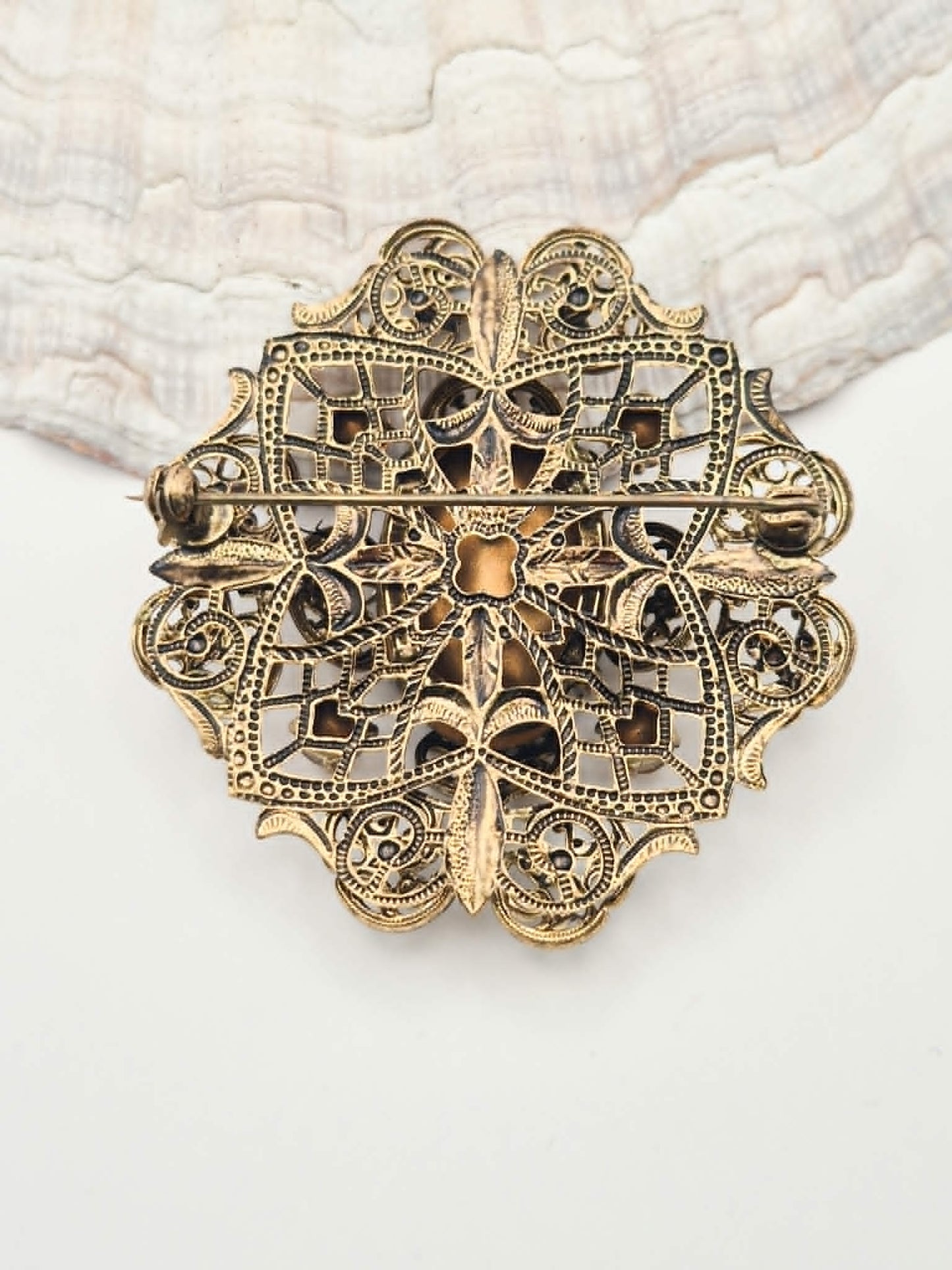 Vintažinė ažūrinė sagė su dūminio topazo spalvos kristalu i (1960-1970 m., 5 cm)