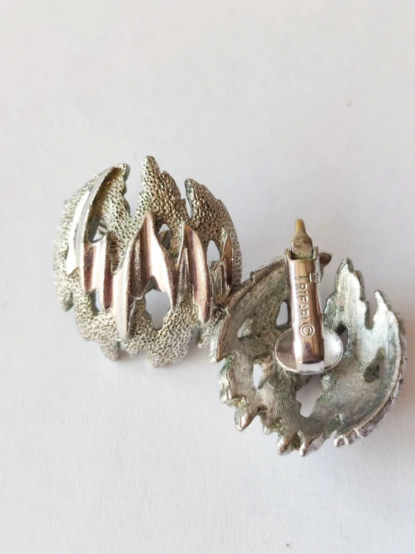 Trifari  klipsai su lapų dizainu