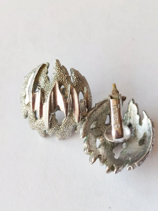 Trifari  klipsai su lapų dizainu