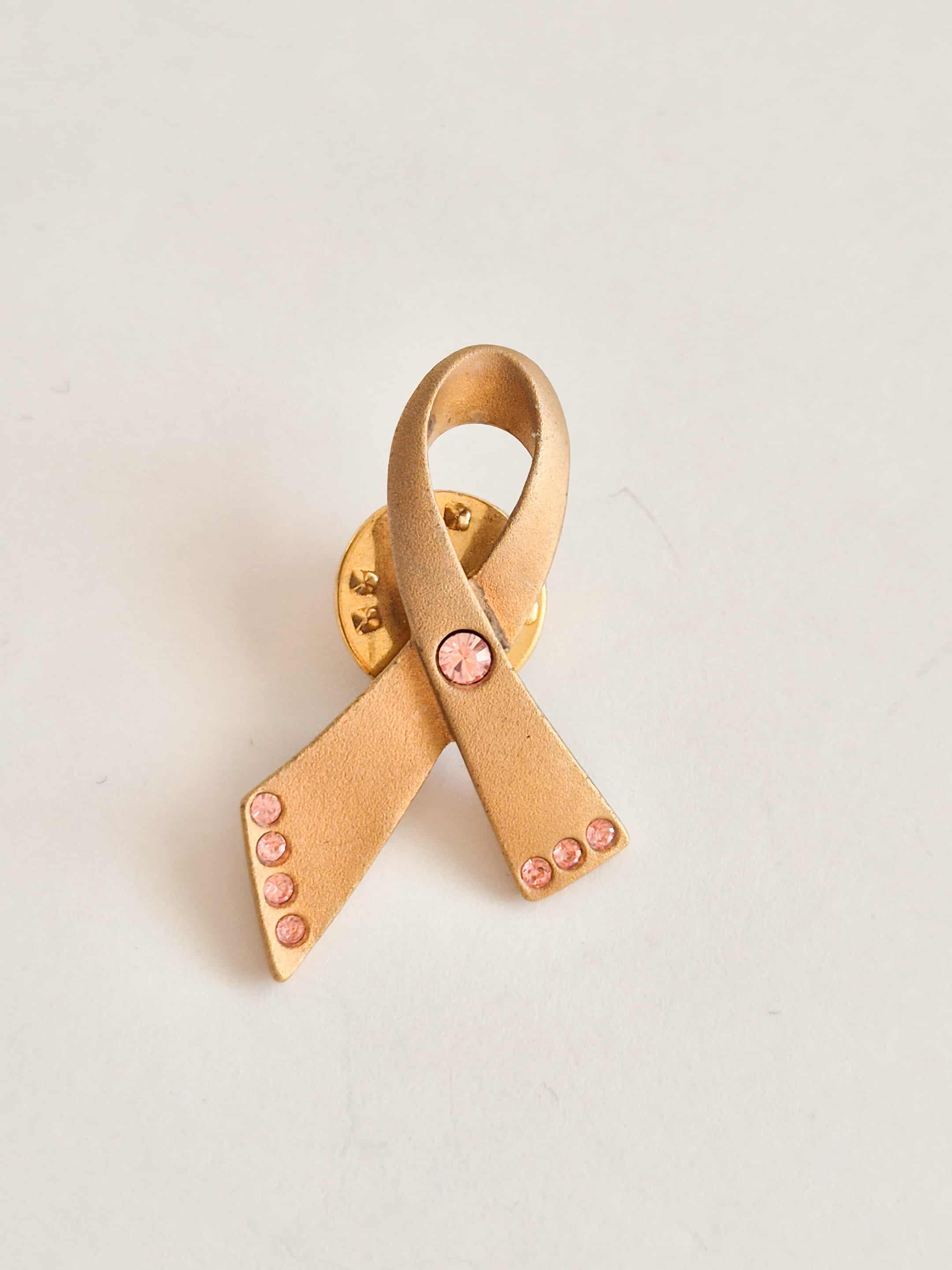 AVON vintažinė sagė su rožiniais kristalais