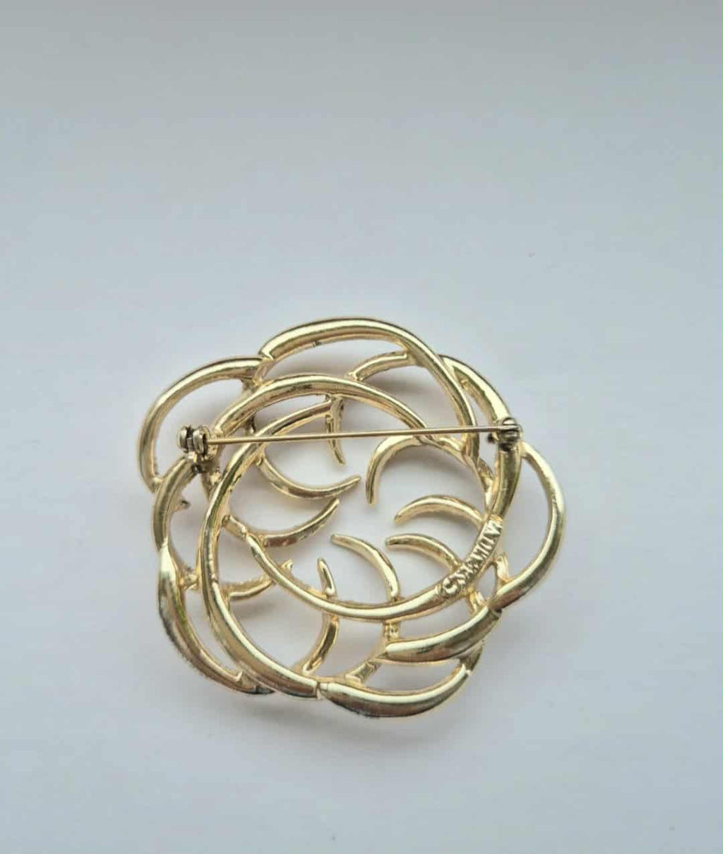 Vintažinė "SARAH COVENTRY " sagė