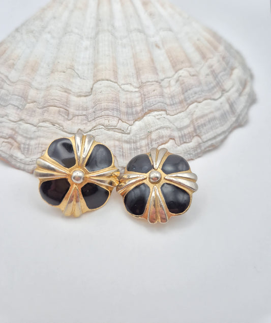 Vintažiniai klipsai „Juodoji Gėlė“ | Juodas emalis | Auksas | 2,5 cm