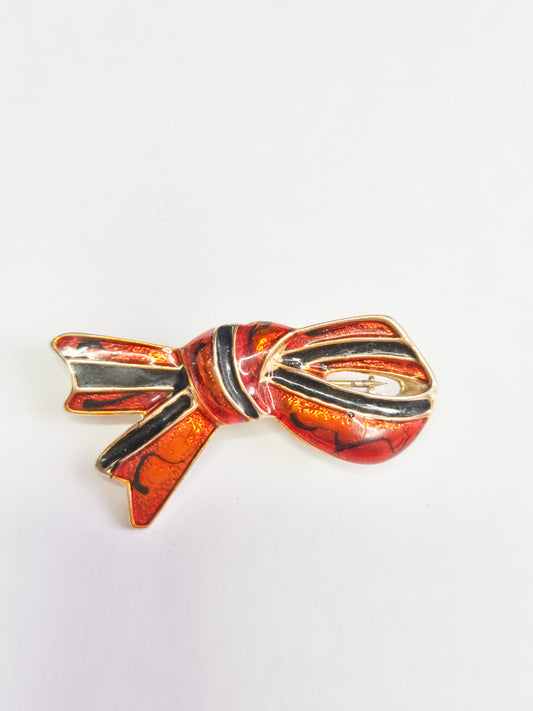 Kalėdinė sagė - Elegantiškas kaspinas su emaliu