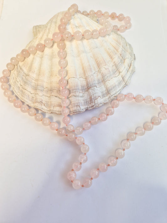 Vintažinė rožinio kvarco grandinėlė, 82.50 cm, natūralus akmuo, 1960-1970 m.