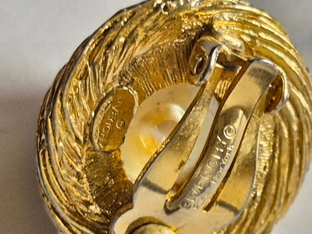 Givenchy klipsai su perliuku