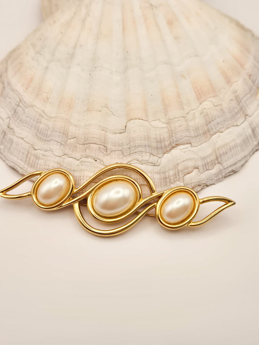 Vintažinė MONET sagė su perlais, 8,5 cm, 1980 m.