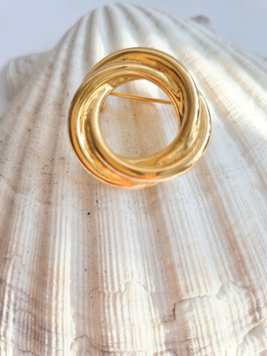 Vintažinė auksinė segė, trijų žiedų dizainas, 2.7 cm, 1980-1990 m.