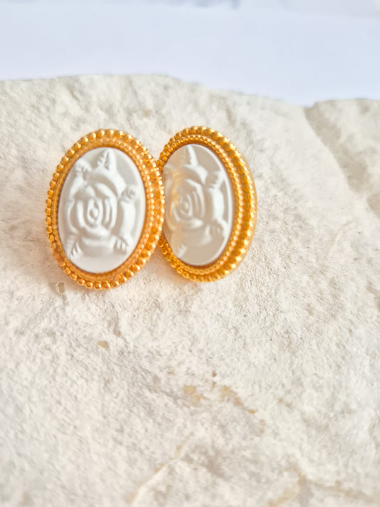 Hallmark vintažiniai auskarai su rožių kamėja