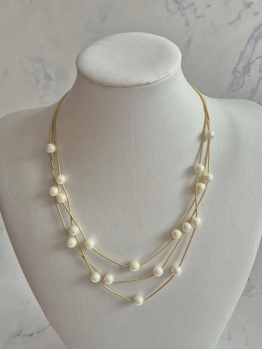 Modernaus dizaino perlų vėrinys