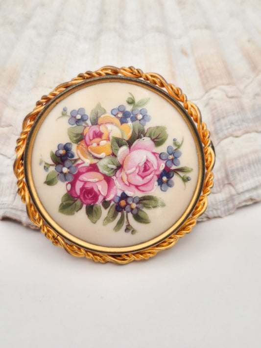 Limoges France vintažinė porceliano sagė su rankų darbo gėliu tapyba | 4,6 cm