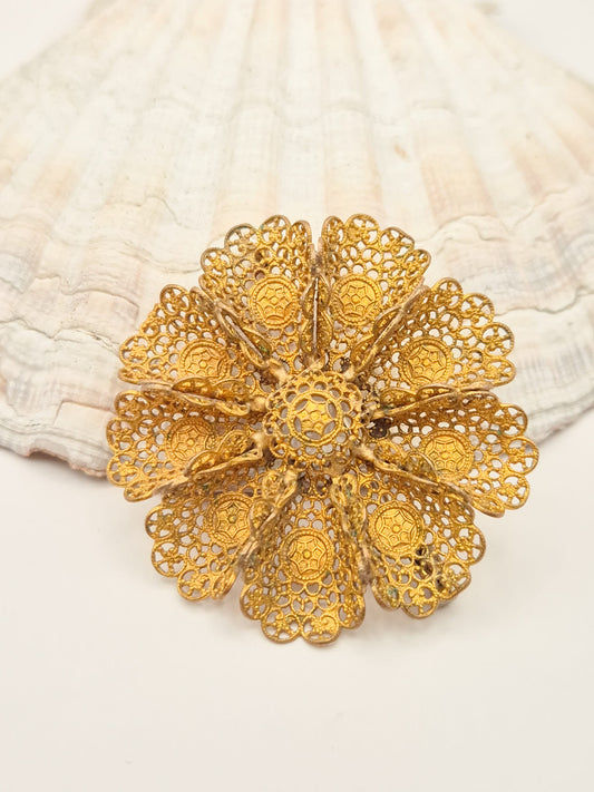 France vintažinė filigraninė sagė „Gėlė“ | Aukso spalva | 5,5 cm