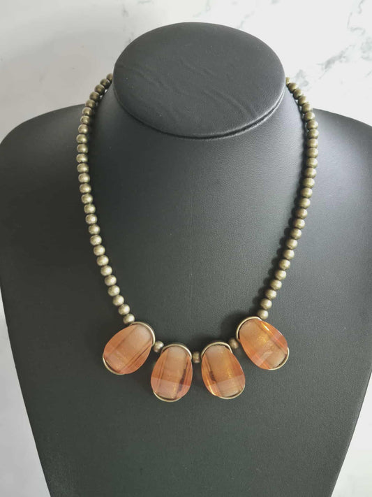 Avon vintažinis vėrinys