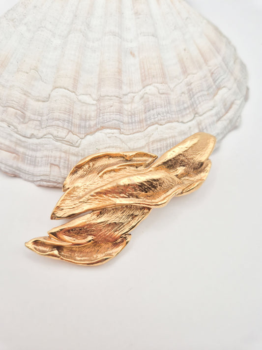 Misri Paris vintažinė sagė „Lapai“ | 1970-ieji | Šukuoto aukso tekstūra | 6,5 cm